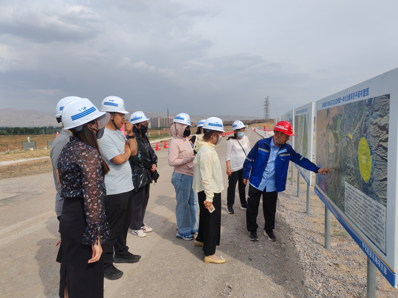 乌海市水务局组织开展“传承红色基因 树立和践行正确政绩观”主题党日活动图片2